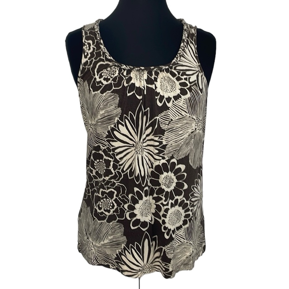 Cable &‎ Gauge Size Medium brown and cream floral scoop neck tank top.